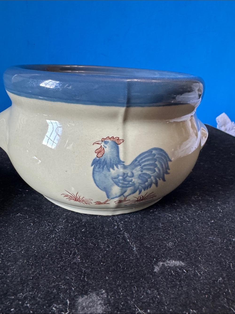 Vintage Jacaman Blue Rooster Soup Crock features a distinctive blue rooster - Picture 3 of 10